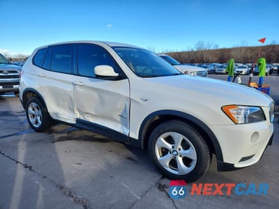 Czwarte zdjęcie samochodu z boku: 2011 BMW X3 XDRIVE28I VIN:5UXWX5C56BL706688 - miniatura