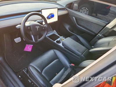 Zdjęcie 8 z 14 samochodu: 2022 TESLA MODEL Y VIN:7SAYGDEF0NF404883 - miniatura