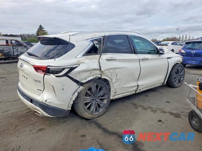 Trzecie zdjęcie samochodu z tyłu: 2020 INFINITY QX50 ESSENTIAL VIN:3PCAJ5M35LF119042 - miniatura