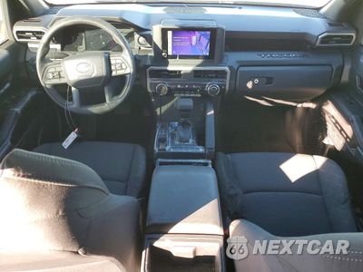 Zdjęcie 8 z 12 samochodu: 2024 TOYOTA TACOMA SR VIN:3TYKD5HN9RT011636 - miniatura