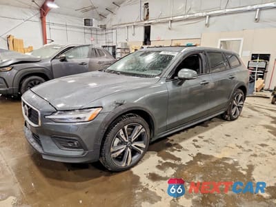 Główne zdjęcie samochodu: 2026 VOLVO V60 CROSS COUNTRY PLUS VIN:YV4L12WK1T2170291 - miniatura