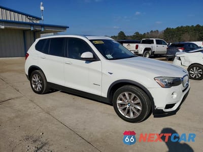 Czwarte zdjęcie samochodu z boku: 2017 BMW X3 SDRIVE28I VIN:5UXWZ7C30H0X39295 - miniatura