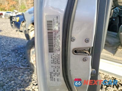 Zdjęcie 12 z 12 samochodu: 2018 RAM 3500 LARAMIE VIN:3C63RRJL8JG373811 - miniatura
