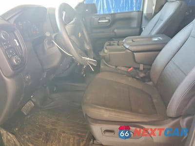 Zdjęcie 7 z 11 samochodu: 2021 CHEVROLET SILVERADO K1500 VIN:1GCUYAEF6MZ122411 - miniatura