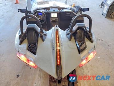 Zdjęcie 6 z 10 samochodu: 2024 POLARIS SLINGSHOT SL VIN:57XAAPHD5R8163301 - miniatura