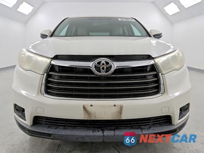 Piąte zdjęcie samochodu w środku: 2015 TOYOTA HIGHLANDER LE VIN:5TDZARFH9FS014023 - miniatura