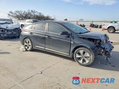 Czwarte zdjęcie samochodu z boku: 2019 HYUNDAI IONIQ LIMITED VIN:KMHC05LH3KU050118 - miniatura