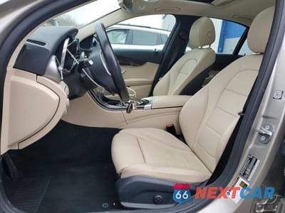 Zdjęcie 7 z 13 samochodu: 2019 MERCEDES-BENZ C 300 4MATIC VIN:55SWF8EB7KU299748 - miniatura