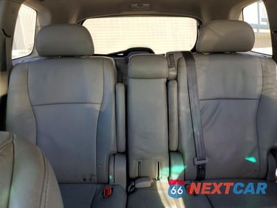Zdjęcie 10 z 14 samochodu: 2011 TOYOTA HIGHLANDER SE VIN:5TDBK3EH7BS076267 - miniatura