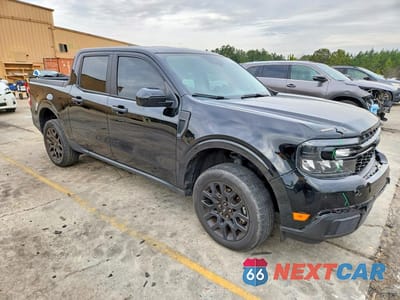 Czwarte zdjęcie samochodu z boku: 2024 FORD MAVERICK XLT VIN:3FTTW8H37RRA02978 - miniatura