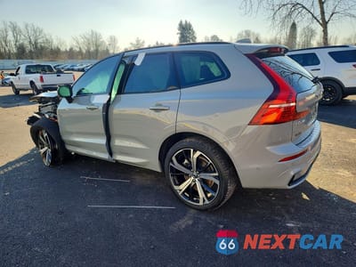 Drugie zdjęcie samochodu z przodu: 2025 VOLVO XC60 ULTRA VIN:YV4H60RM1S1017066 - miniatura