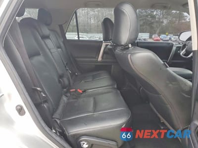 Zdjęcie 11 z 13 samochodu: 2018 TOYOTA 4RUNNER SR5 VIN:JTEZU5JR5J5187418 - miniatura