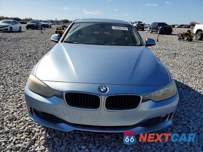 Piąte zdjęcie samochodu w środku: 2013 BMW 320 I VIN:WBA3B1C52DF461849 - miniatura