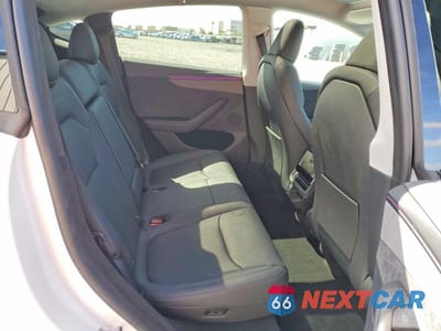 Zdjęcie 10 z 13 samochodu: 2026 TESLA MODEL Y VIN:7SAYGDED9TA459180 - miniatura