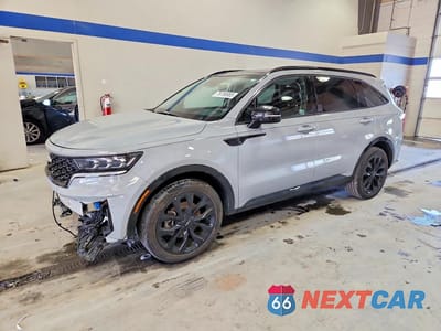 2023 KIA SORENTO SX 5XYRK4LF7PG205554 - główne zdjęcie licytacji z USA - miniatura