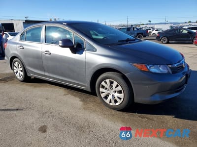 Czwarte zdjęcie samochodu z boku: 2012 HONDA CIVIC VIN:19XFB2F52CE361888 - miniatura
