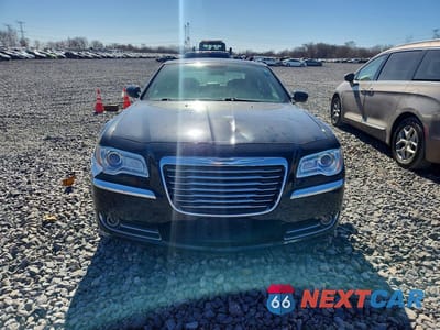 Piąte zdjęcie samochodu w środku: 2014 CHRYSLER 300 VIN:2C3CCAAG8EH182835 - miniatura