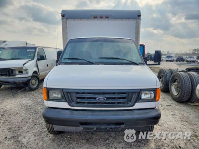 Piąte zdjęcie samochodu w środku: 2005 FORD E350 BOX TRUCK VIN:1FDWE35L35HA70905 - miniatura