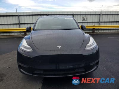 Piąte zdjęcie samochodu w środku: 2022 TESLA MODEL Y VIN:7SAYGDEE5NF506414 - miniatura