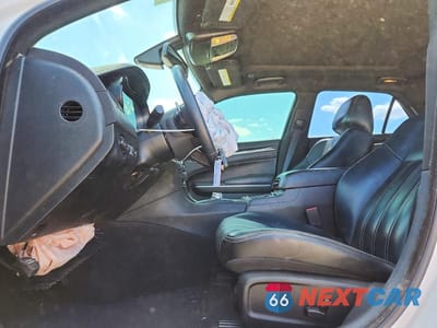 Zdjęcie 7 z 12 samochodu: 2018 CHRYSLER 300 S VIN:2C3CCABG7JH243729 - miniatura