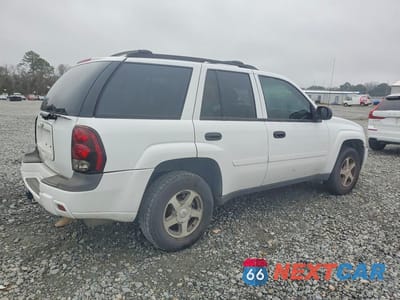 Trzecie zdjęcie samochodu z tyłu: 2006 CHEVROLET TRAILBLAZER LS VIN:1GNDS13S562168624 - miniatura