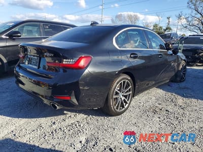 Trzecie zdjęcie samochodu z tyłu: 2019 BMW 330XI VIN:3MW5R7J52K8B01089 - miniatura