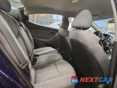 Zdjęcie 10 z 12 samochodu: 2011 HYUNDAI ELANTRA GLS VIN:5NPDH4AE3BH027601 - miniatura
