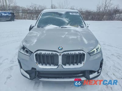 Piąte zdjęcie samochodu w środku: 2023 BMW X1 XDRIVE28I VIN:WBX73EF05P5X86159 - miniatura