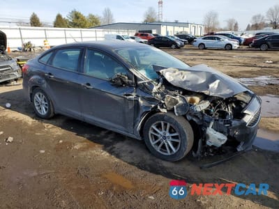 Czwarte zdjęcie samochodu z boku: 2015 FORD FOCUS SE VIN:1FADP3F20FL263688 - miniatura
