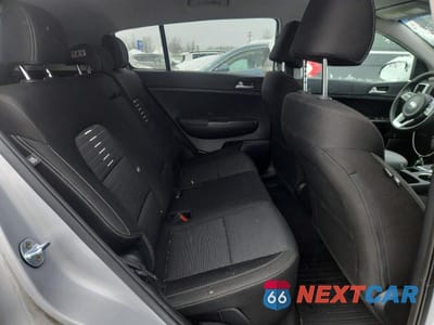 Zdjęcie 10 z 11 samochodu: 2020 KIA SPORTAGE LX VIN:KNDPMCAC0L7633610 - miniatura