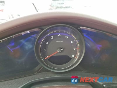 Zdjęcie 9 z 12 samochodu: 2019 PORSCHE PANAMERA 4S VIN:WP0AB2A77KL128128 - miniatura