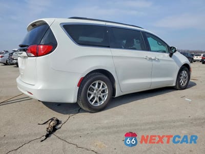 Trzecie zdjęcie samochodu z tyłu: 2020 CHRYSLER VOYAGER LXI VIN:2C4RC1DG2LR268361 - miniatura