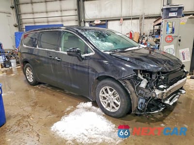 Czwarte zdjęcie samochodu z boku: 2024 CHRYSLER GRAND CARAVAN SXT VIN:2C4RC1ZG1RR168155 - miniatura