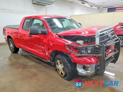 Czwarte zdjęcie samochodu z boku: 2010 TOYOTA TUNDRA GRADE VIN:5TFUM5F15AX012303 - miniatura