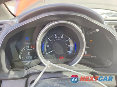Zdjęcie 9 z 12 samochodu: 2018 HONDA FIT EX VIN:3HGGK5H89JM702950 - miniatura