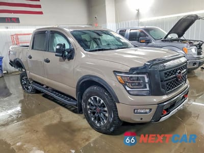 Czwarte zdjęcie samochodu z boku: 2023 NISSAN TITAN PRO-4X VIN:1N6AA1ED2PN101554 - miniatura