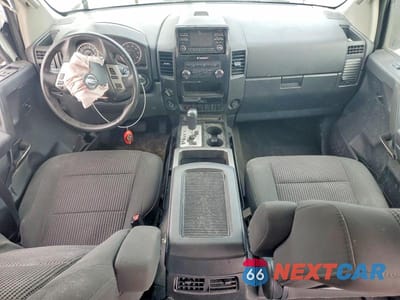 Zdjęcie 8 z 12 samochodu: 2014 NISSAN TITAN S VIN:1N6AA0EC0EN514815 - miniatura