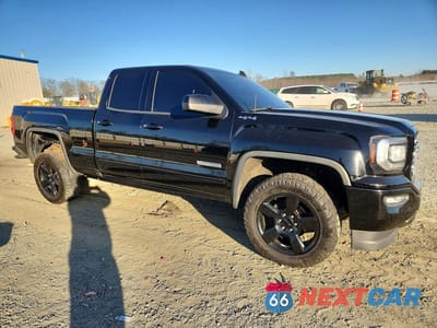 Czwarte zdjęcie samochodu z boku: 2017 GMC SIERRA K1500 VIN:1GTV2LEC8HZ219705 - miniatura