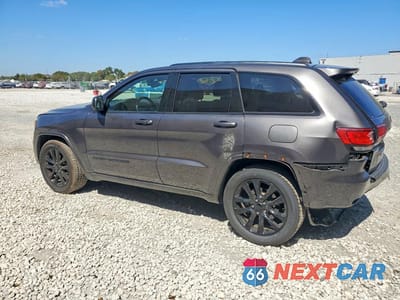 Drugie zdjęcie samochodu z przodu: 2020 JEEP GRAND CHEROKEE LAREDO VIN:1C4RJEAG5LC202719 - miniatura