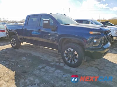 Czwarte zdjęcie samochodu z boku: 2021 CHEVROLET SILVERADO K2500 CUSTOM VIN:1GC4YME72MF248258 - miniatura