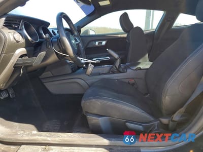 Zdjęcie 7 z 13 samochodu: 2019 FORD MUSTANG VIN:1FA6P8TH7K5187304 - miniatura