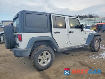 Trzecie zdjęcie samochodu z tyłu: 2016 JEEP WRANGLER UNLIMITED SPORT VIN:1C4BJWDG0GL311310 - miniatura