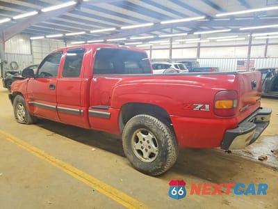 Drugie zdjęcie samochodu z przodu: 2001 CHEVROLET SILVERADO K1500 VIN:2GCEK19T611124699 - miniatura