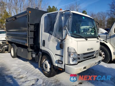 Czwarte zdjęcie samochodu z boku: 2024 ISUZU NPR HD DUMP TRUCK VIN:54DC4W1D6RS200500 - miniatura