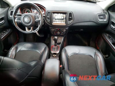Zdjęcie 8 z 13 samochodu: 2019 JEEP COMPASS VIN:3C4NJDDB8KT712896 - miniatura