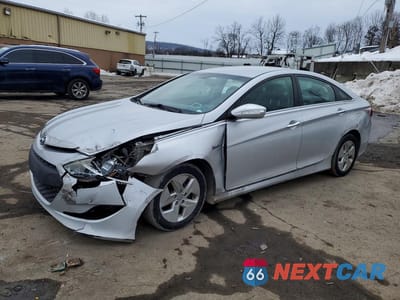 2012 HYUNDAI SONATA HYBRID BASE KMHEC4A42CA059356 - główne zdjęcie licytacji z USA - miniatura