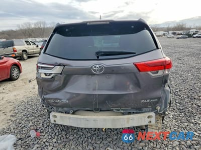 Zdjęcie 6 z 14 samochodu: 2019 TOYOTA HIGHLANDER XLE VIN:5TDJZRFH3KS569551 - miniatura