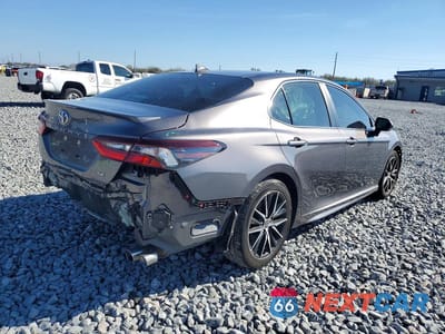 Trzecie zdjęcie samochodu z tyłu: 2024 TOYOTA CAMRY VIN:4T1T11AK8RU916913 - miniatura