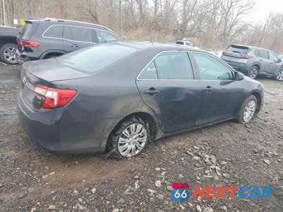 Trzecie zdjęcie samochodu z tyłu: 2013 TOYOTA CAMRY HYBRID VIN:4T1BD1FK4DU084412 - miniatura