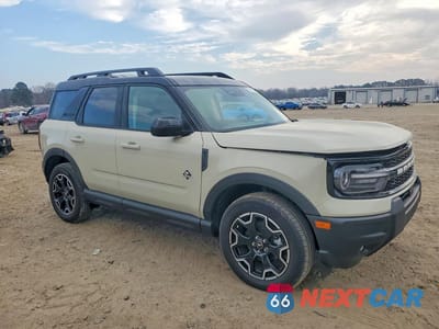 Czwarte zdjęcie samochodu z boku: 2025 FORD BRONCO SPORT OUTER BANKS VIN:3FMCR9CN2SRE95105 - miniatura